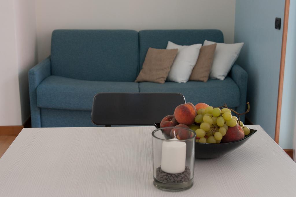 Residence Cafelicita - Promotion - Apartments Lake View - Infinity Pool - Jacuzzi Gravedona Szoba fotó
